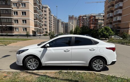 Hyundai Solaris II рестайлинг, 2021 год, 1 729 000 рублей, 3 фотография