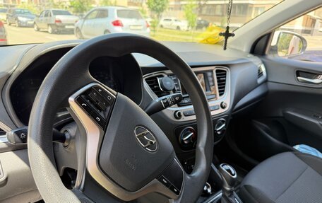 Hyundai Solaris II рестайлинг, 2021 год, 1 729 000 рублей, 12 фотография