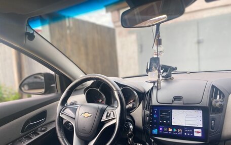 Chevrolet Cruze II, 2013 год, 900 000 рублей, 3 фотография