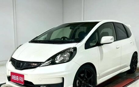 Honda Fit III, 2013 год, 725 000 рублей, 1 фотография