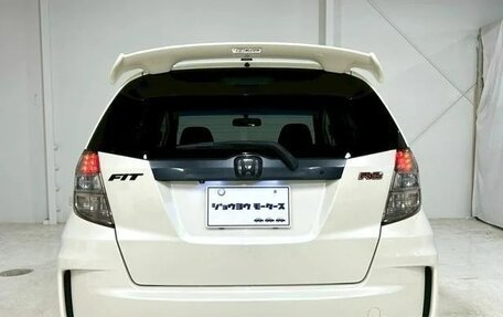 Honda Fit III, 2013 год, 725 000 рублей, 4 фотография