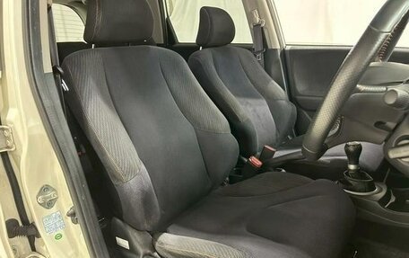 Honda Fit III, 2013 год, 725 000 рублей, 17 фотография
