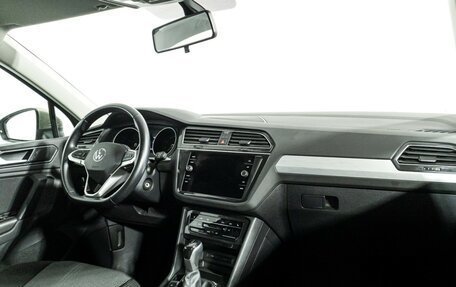 Volkswagen Tiguan II, 2022 год, 2 789 898 рублей, 9 фотография