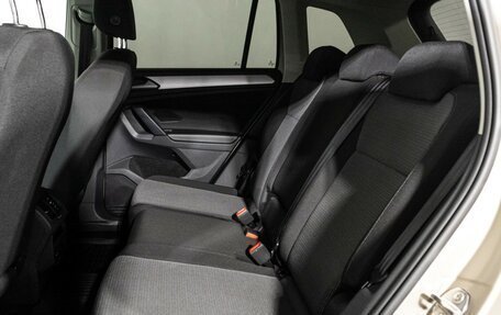 Volkswagen Tiguan II, 2022 год, 2 789 898 рублей, 10 фотография
