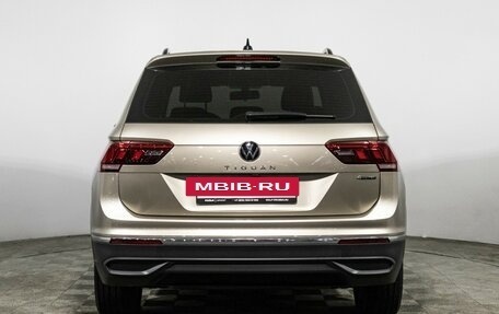 Volkswagen Tiguan II, 2022 год, 2 789 898 рублей, 6 фотография