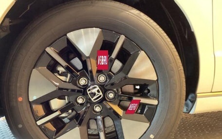 Honda Stepwgn, 2022 год, 2 000 000 рублей, 11 фотография