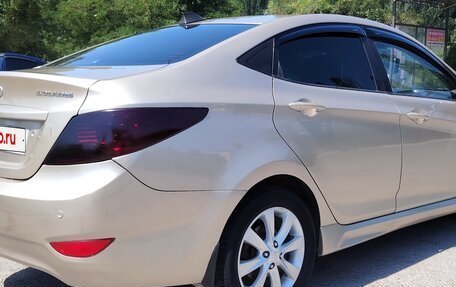 Hyundai Solaris II рестайлинг, 2011 год, 777 000 рублей, 2 фотография