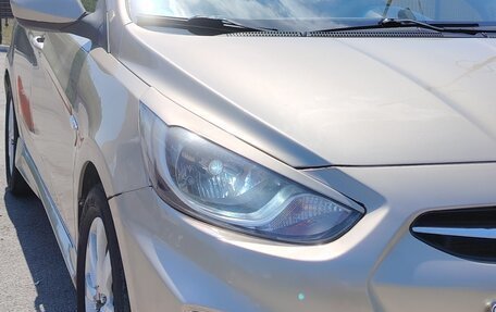 Hyundai Solaris II рестайлинг, 2011 год, 777 000 рублей, 12 фотография