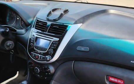 Hyundai Solaris II рестайлинг, 2011 год, 777 000 рублей, 6 фотография