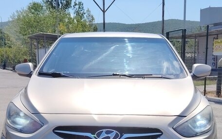 Hyundai Solaris II рестайлинг, 2011 год, 777 000 рублей, 14 фотография