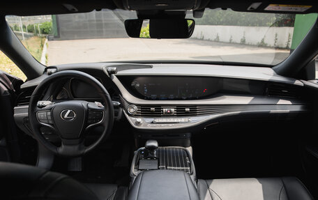 Lexus LS IV, 2018 год, 4 500 000 рублей, 32 фотография