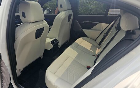 BMW 5 серия, 2025 год, 7 850 000 рублей, 17 фотография
