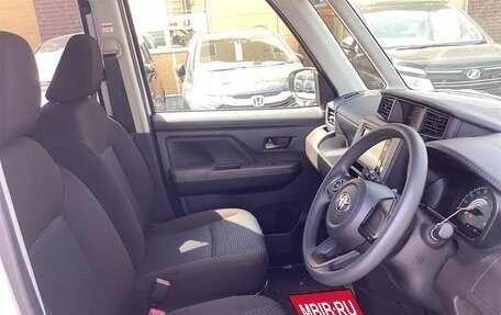 Toyota Roomy I, 2021 год, 820 000 рублей, 7 фотография