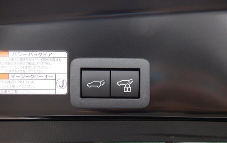 Toyota Yaris Cross, 2022 год, 1 355 000 рублей, 13 фотография