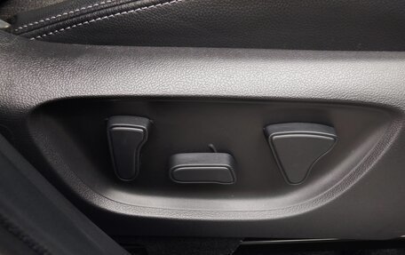 Toyota Yaris Cross, 2022 год, 1 355 000 рублей, 12 фотография