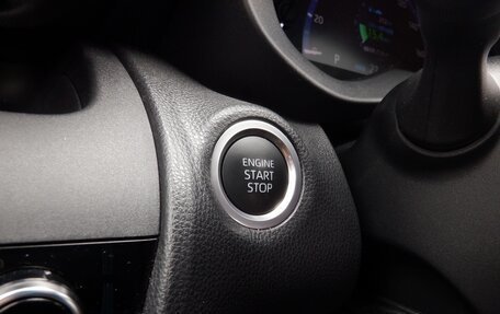 Toyota Yaris Cross, 2022 год, 1 355 000 рублей, 24 фотография