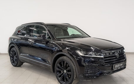 Volkswagen Touareg III, 2019 год, 4 170 000 рублей, 3 фотография