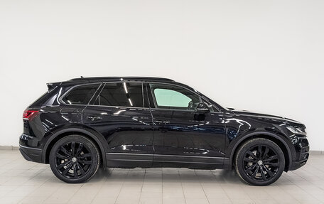 Volkswagen Touareg III, 2019 год, 4 170 000 рублей, 4 фотография