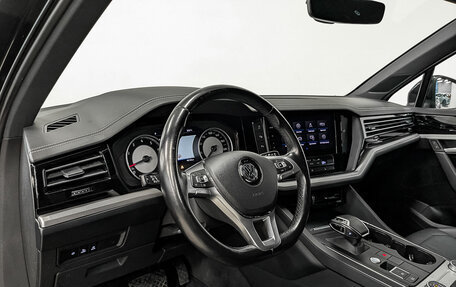 Volkswagen Touareg III, 2019 год, 4 170 000 рублей, 15 фотография