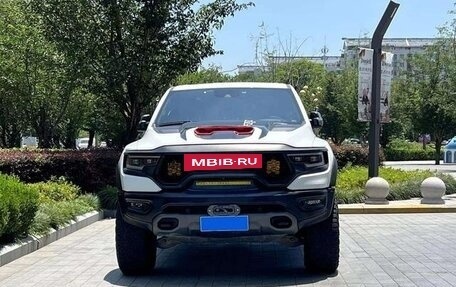 Rambler 1500, 2023 год, 14 500 000 рублей, 2 фотография