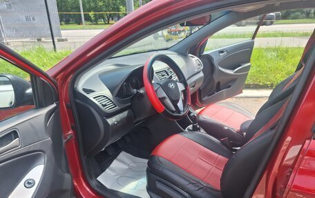 Hyundai Solaris II рестайлинг, 2015 год, 650 000 рублей, 13 фотография