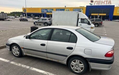 Toyota Avensis III рестайлинг, 2001 год, 290 000 рублей, 4 фотография