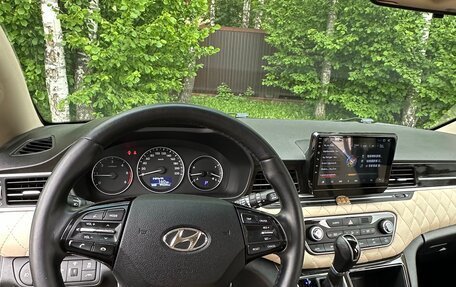 Hyundai Grand Starex Grand Starex I рестайлинг 2, 2018 год, 3 550 000 рублей, 10 фотография
