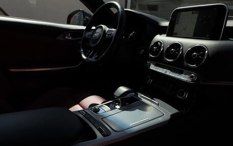 KIA Stinger I, 2018 год, 2 900 000 рублей, 3 фотография