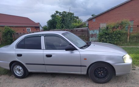 Hyundai Accent II, 2004 год, 350 000 рублей, 2 фотография