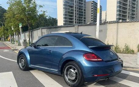 Volkswagen Beetle, 2019 год, 1 900 000 рублей, 5 фотография