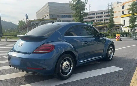 Volkswagen Beetle, 2019 год, 1 900 000 рублей, 7 фотография