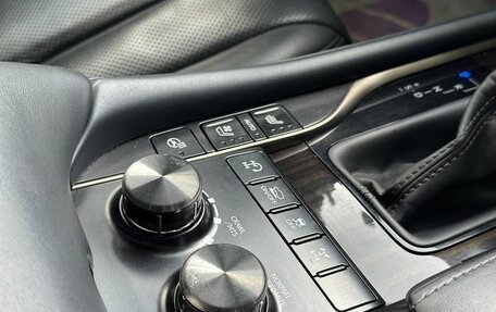 Lexus LX III, 2020 год, 11 990 000 рублей, 37 фотография