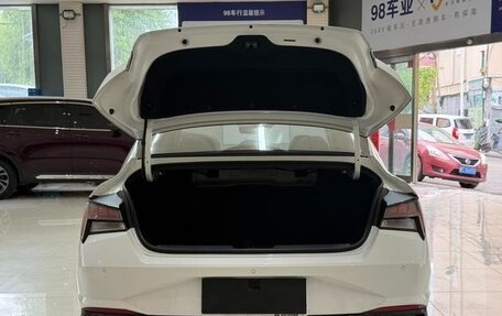 Hyundai Elantra, 2022 год, 1 536 000 рублей, 7 фотография