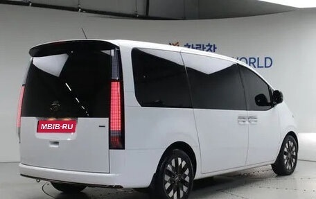 Hyundai Staria, 2021 год, 3 600 000 рублей, 4 фотография