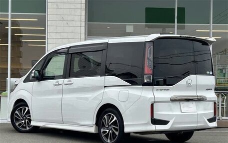 Honda Stepwgn IV, 2021 год, 2 137 000 рублей, 7 фотография