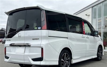 Honda Stepwgn IV, 2021 год, 2 137 000 рублей, 5 фотография