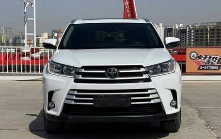 Toyota Highlander III, 2021 год, 2 600 300 рублей, 3 фотография
