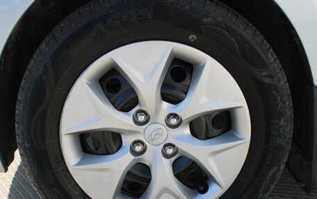 Hyundai Solaris II рестайлинг, 2012 год, 629 000 рублей, 10 фотография