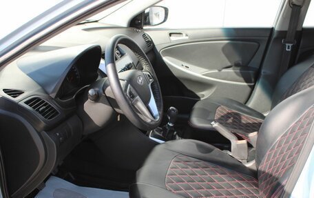 Hyundai Solaris II рестайлинг, 2012 год, 629 000 рублей, 12 фотография
