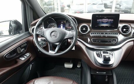 Mercedes-Benz V-Класс, 2019 год, 4 990 000 рублей, 10 фотография