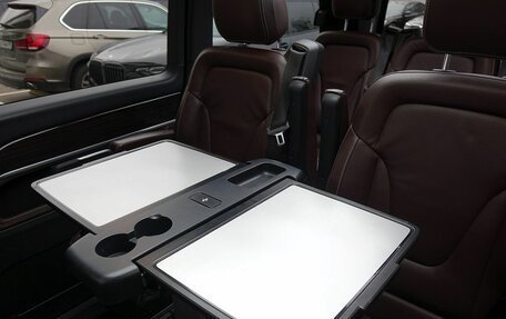 Mercedes-Benz V-Класс, 2019 год, 4 990 000 рублей, 30 фотография