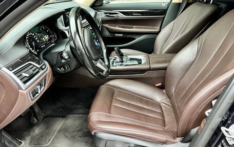 BMW 7 серия, 2017 год, 3 790 000 рублей, 13 фотография
