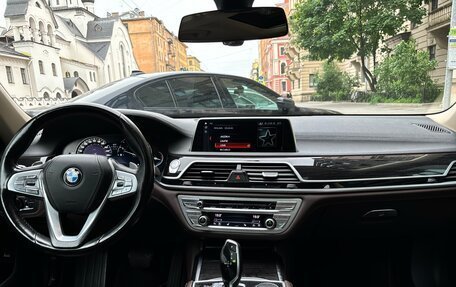 BMW 7 серия, 2017 год, 3 790 000 рублей, 21 фотография