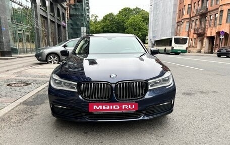 BMW 7 серия, 2017 год, 3 790 000 рублей, 9 фотография