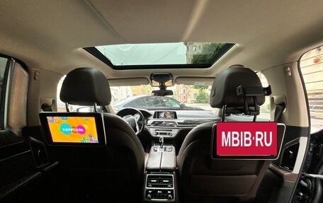 BMW 7 серия, 2017 год, 3 790 000 рублей, 20 фотография