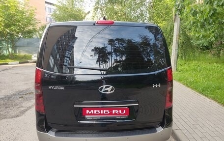 Hyundai H-1 II рестайлинг, 2019 год, 2 450 000 рублей, 2 фотография
