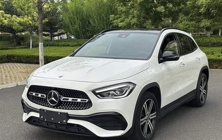 Mercedes-Benz GLA, 2022 год, 2 700 000 рублей, 5 фотография