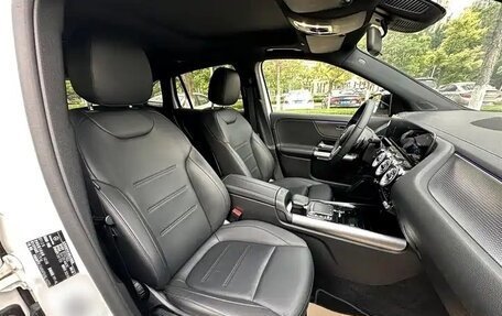 Mercedes-Benz GLA, 2022 год, 2 700 000 рублей, 16 фотография