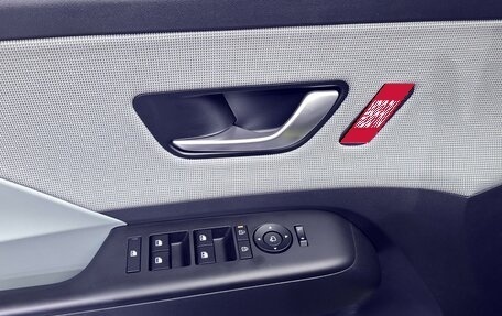 Hyundai Kona, 2024 год, 3 020 000 рублей, 13 фотография