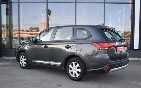 Mitsubishi Outlander III рестайлинг 3, 2017 год, 1 555 000 рублей, 7 фотография